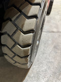 2013 TOYOTA 8FGU25 5000 LB LP GAS FORKLIFT PNEUMATIC 87/189" 3 STAGE MAST 2438 HOURS SIDE SHIFTING FORK POSITIONER ENCLOSED CAB STOCK # BF983689-BUF