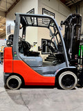 2020 TOYOTA 8FGCU25 5000 LB LP GAS FORKLIFT CUSHION 84/189" 3 STAGE MAST SIDE SHIFTING FORK POSITIONER 962 HOURS NON-MARKING TIRES STOCK # BF9114879-BUF