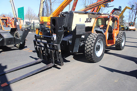 2016 JLG 1255 12000 LB DIESEL TELESCOPIC FORKLIFT TELEHANDLER PNEUMATIC 4WD WITH OUTRIGGERS AND OPEN CAB 2479 HOURS STOCK # BF9745139-NLE - United Lift LLC