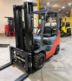 2022 TOYOTA 8FGCU30 6000 LB LP GAS FORKLIFT CUSHION 94/198" 3 STAGE MAST SIDE SHIFTER 864 HOURS STOCK # BF9132729-BUF - United Lift LLC