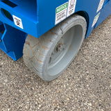 2014 GENIE GS3246 SCISSOR LIFT 32' REACH 24 VOLT ELECTRIC SMOOTH CUSHION TIRES 428 HOURS STOCK # BF9145529-WIB - United Lift Equipment LLC