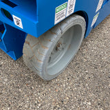 2014 GENIE GS3246 SCISSOR LIFT 32' REACH 24 VOLT ELECTRIC SMOOTH CUSHION TIRES 371 HOURS STOCK # BF9138549-WIB - United Lift Equipment LLC